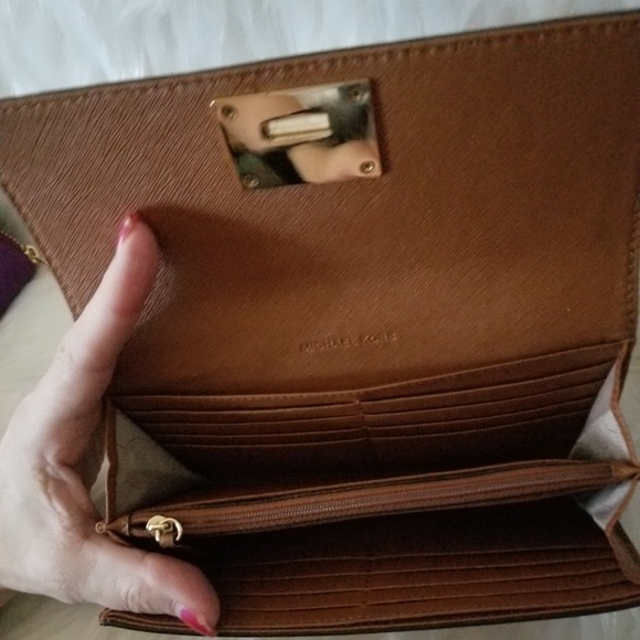 Michael Kors Wallet, Luggage Color, EUC - Picture 3 of 6